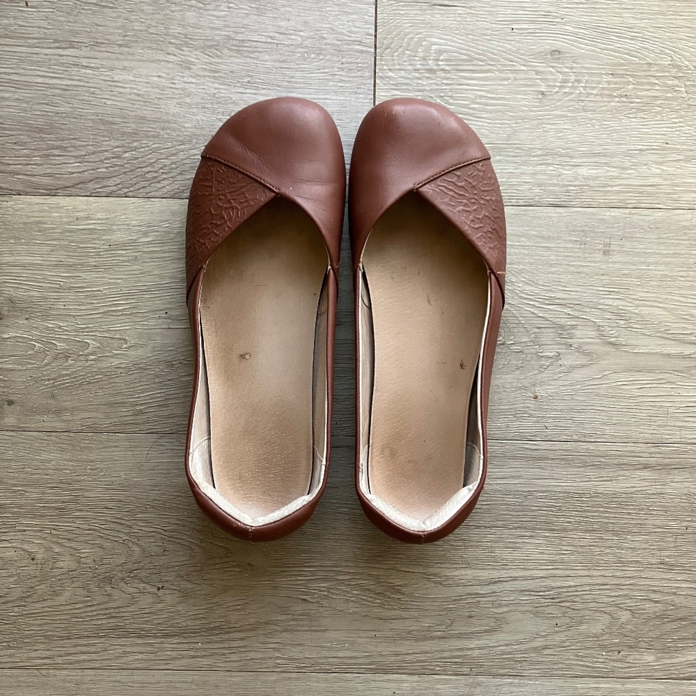 Xero Phoenix Leather - Women's Dressy Flat Barefoot Shoe Brown Size 9.5